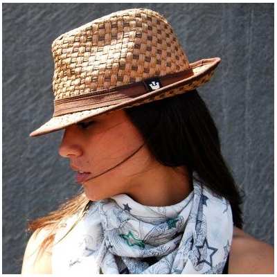 Pӑlӑrii la moda, toamnӑ-iarnӑ 2011 - palarii la moda Pӑlӑrii la moda, toamnӑ-iarnӑ 2011 - Uncategorized