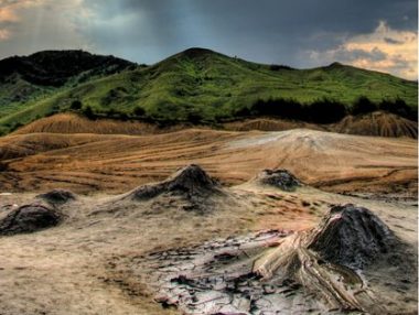 Vulcanii noroiosi Vulcanii noroiosi - un loc nemaipomenit