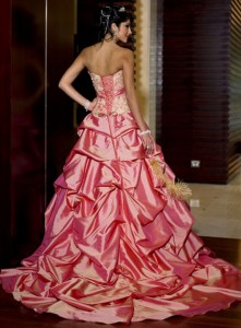 rochie de mireasa roz, originea culorilor rochiilor de mireasa