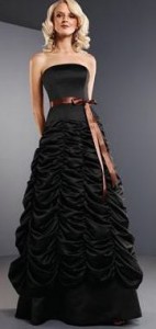 rochie de mireasa neagra rochie de mireasa neagra