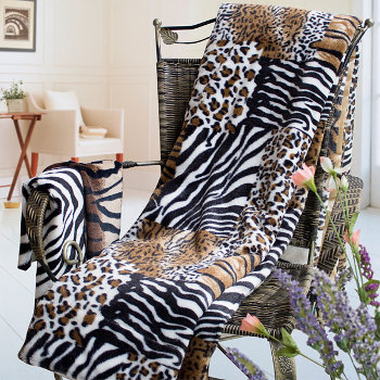 animal print, tendinta, clasic, moda, istoria umanitatii, piei de animale, regi, imparati, putere, bogatie, anii '40, anii '50, anii '70, elite, haina de blana, Jackelyn Kenneddy, Dior, hippie, rock, punk, pantaloni, jacheta, accesorii, rochie, azi, tipuri de animal print, leopard, zebra, vaca, Yves Saint Laurent, decorativ, lenjerie de pat, look casual-sport, petrecere eleganta, catwalk, moda toamna-iarna, 2011/2012, prada, Salvatore Ferragamo, Mango