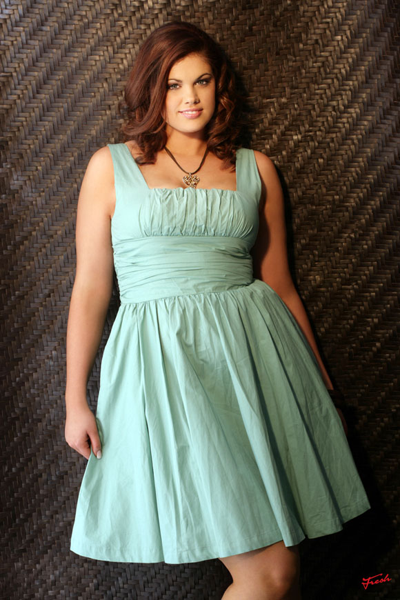 rochie, scurta, lunga, nunta, gala, eveniment special, plinute, grasute, trend, 2011