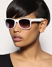 Ochelari de soare Prada 2011 - Accesorii Glam