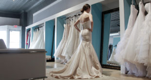 ochii de mireasa in magazin
