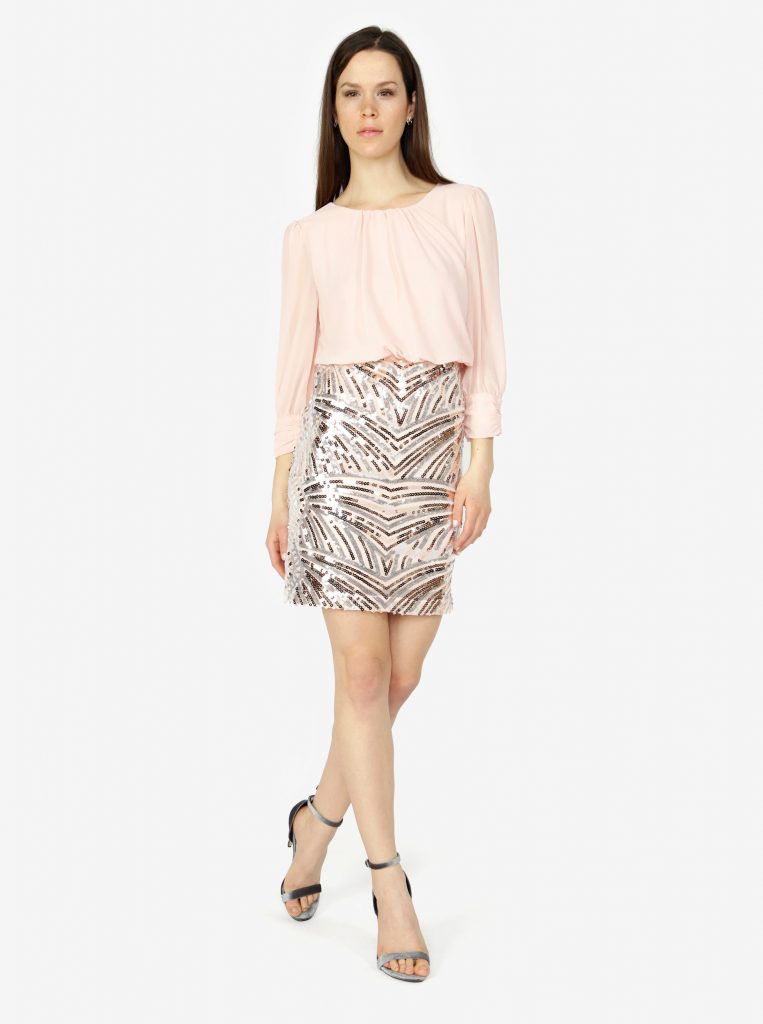 rochie roz scurta cu paiete rochie roz scurta cu paiete