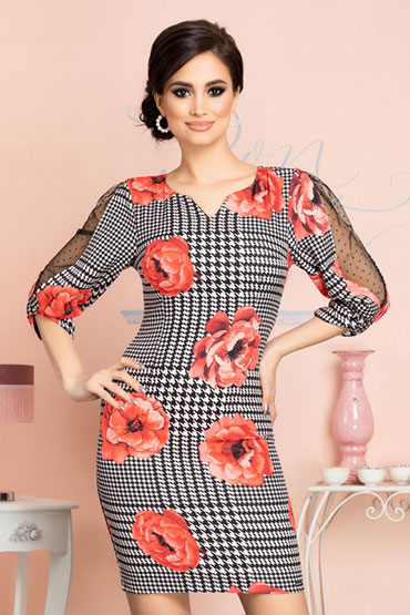 rochie-scurta-stramta-si-inflorata rochie-scurta-stramta-si-inflorata
