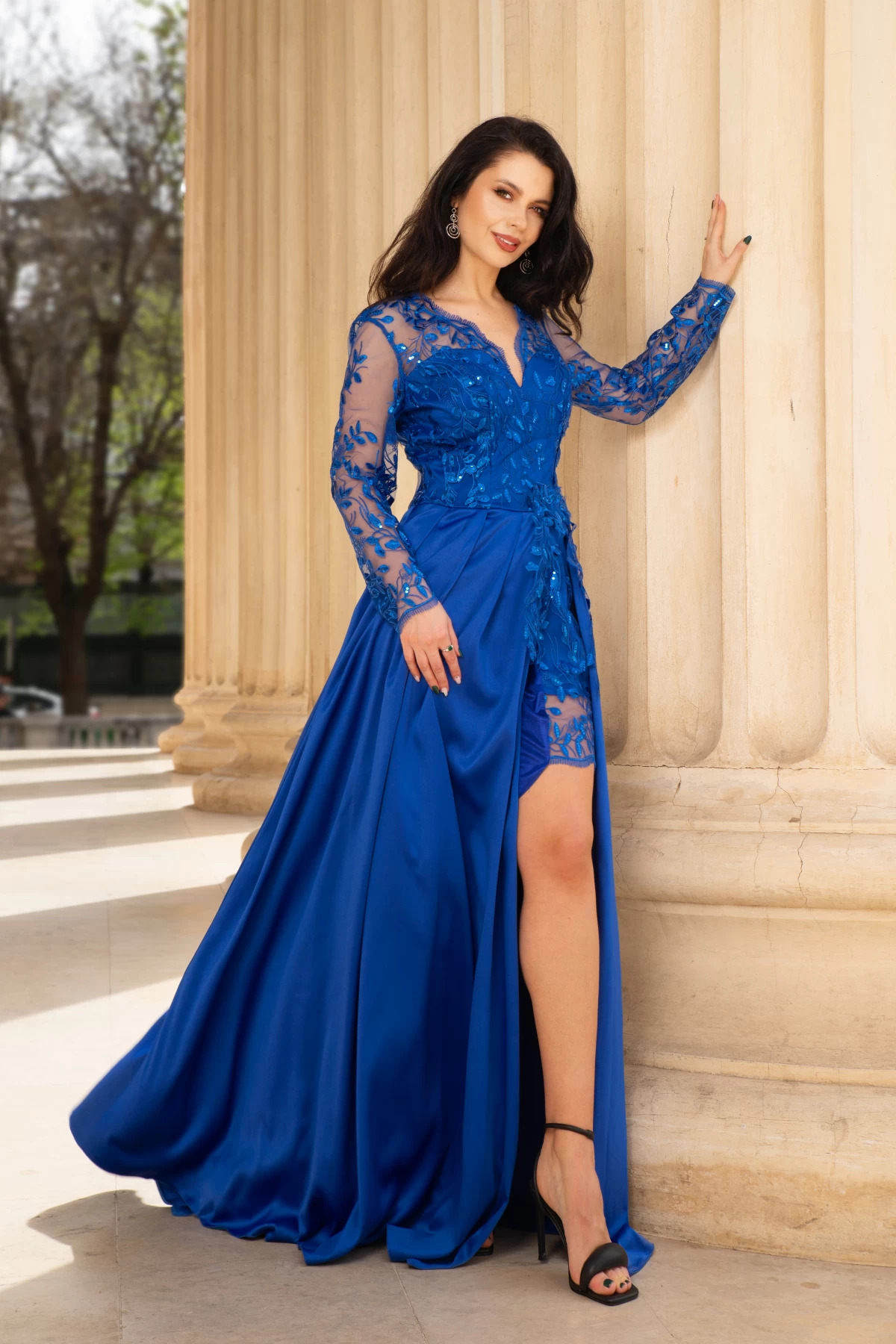 Rochie de seară albastru royal Ivette - dantelă și taftă - Rochie de seara Ivette albastru-royal din dantela si fusta din tafta